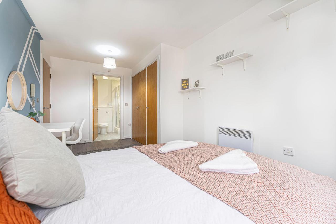 Jkg Property Solutions Presents Cosy City Apartment Coventry Esterno foto
