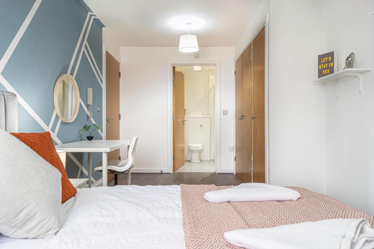 Jkg Property Solutions Presents Cosy City Apartment Coventry Esterno foto